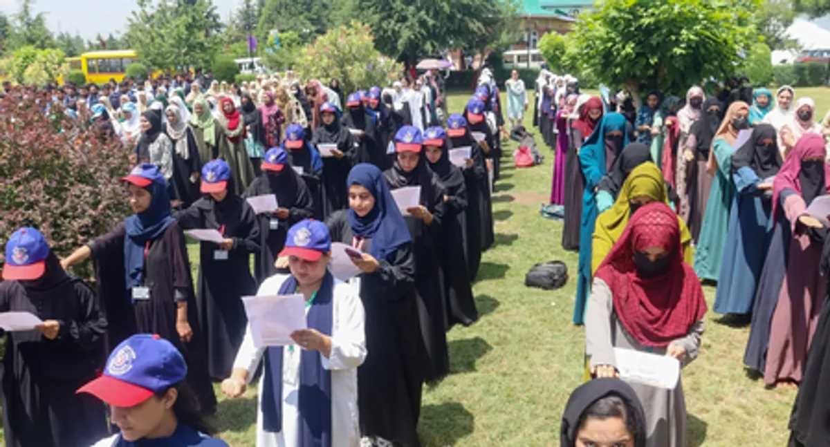 देशभर के हजारों छात्र युवा शक्ति, भारत की शक्ति कार्यक्रम में हुए शामिल, राष्ट्र के प्रति एकजुट होने की ली शपथ देशभर के हजारों छात्र युवा शक्ति, भारत की शक्ति कार्यक्रम में हुए शामिल, राष्ट्र के प्रति एकजुट होने की ली शपथ